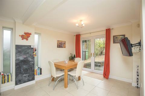 Pippins Meadow Atch Lench Road, Church Lench, Evesham, WR11 4UG