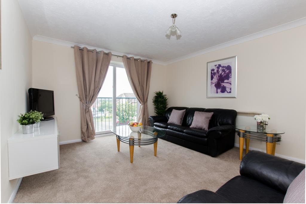 First floor apartment - Fully furnished - Far rea