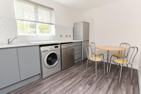 undefined, Lyon Close, Maidenbower, Crawley