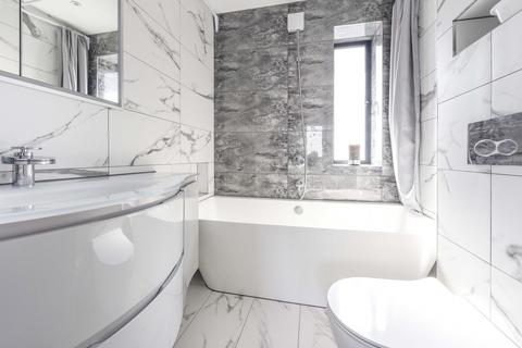 1 Howard Road, New Malden, KT3 4DW
