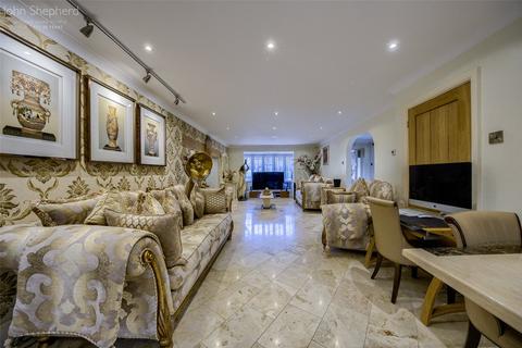 2 Hawthorn Drive, Hollywood, Birmingham, B47 5QT