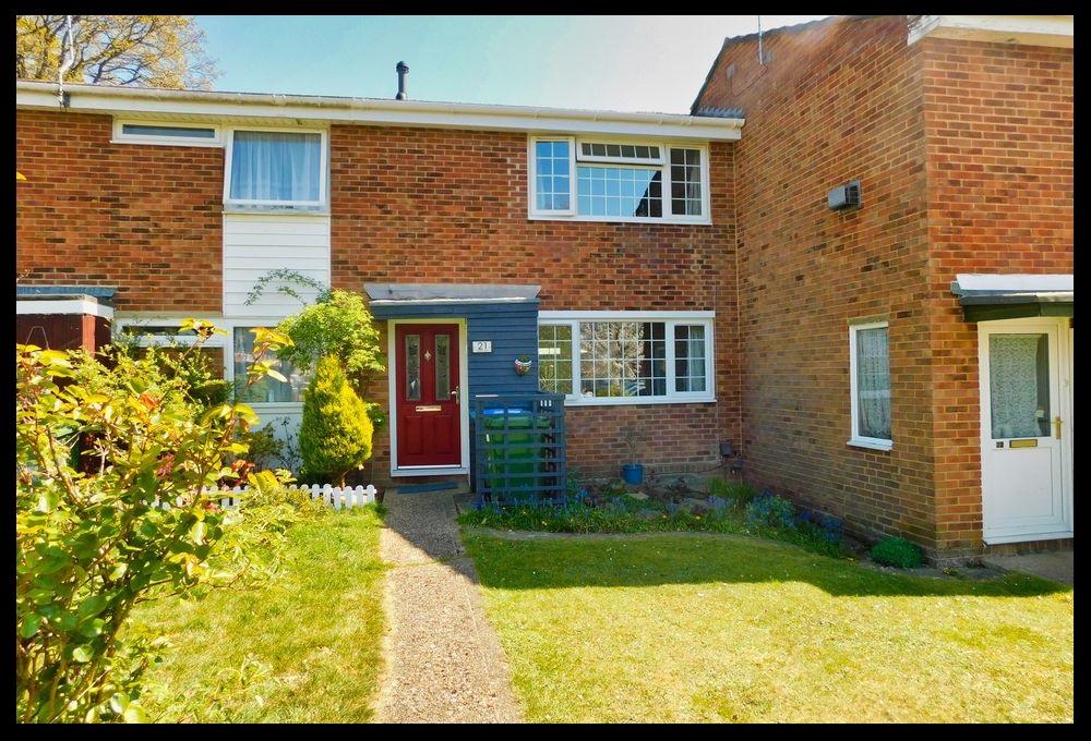 Robinia Green, Lordswood, Southampton... 2 bed terraced house £245,000