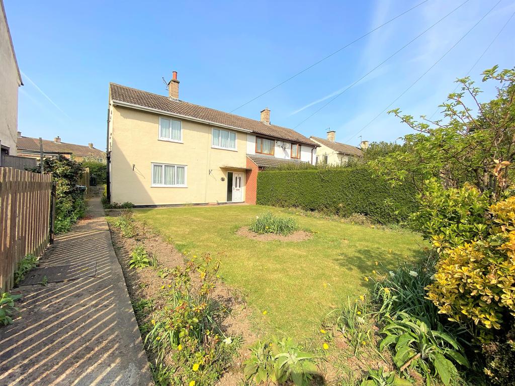 Dearne Road, Bolton Upon Dearne, Rotherham, S63 8JS 3 bed semidetached