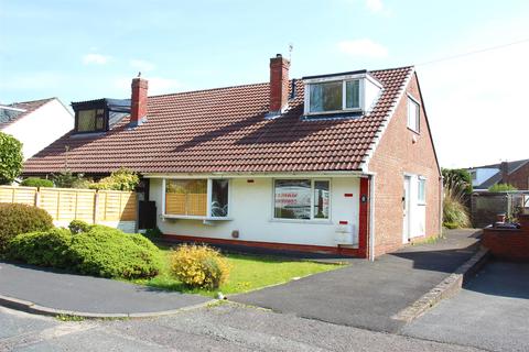 8 Kingsway, Lower Darwen, Darwen, BB3 0RF