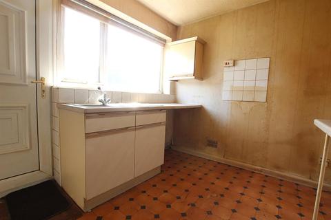 8 Kingsway, Lower Darwen, Darwen, BB3 0RF