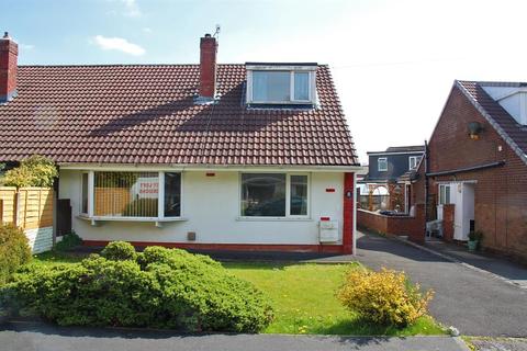8 Kingsway, Lower Darwen, Darwen, BB3 0RF