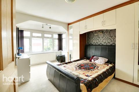 57 Garrick Road, Greenford, UB6 9HU