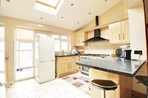 57 Garrick Road, Greenford, UB6 9HU