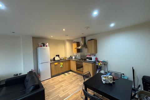 2 bedroom flat to rent, Leeds Street, City Centre, Liverpool, L3