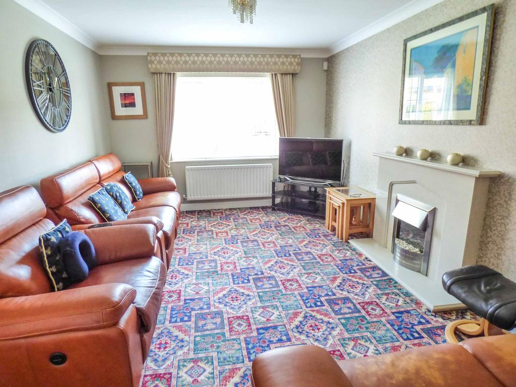 Norham Drive, Morpeth... 5 bed detached house £420,000
