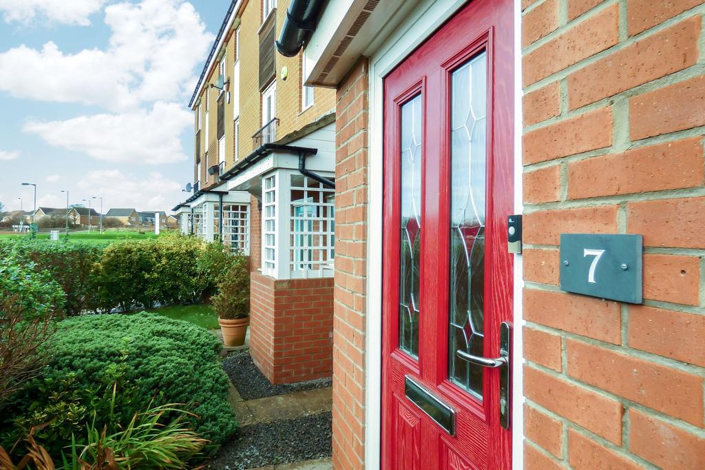 Harrington Way, Seaton Vale, Ashington, Northumberland, NE63 9JN 3 bed