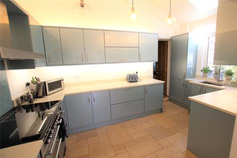 12 Heathville Road, Gloucester, GL1 3DS