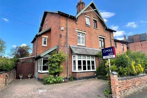 12 Heathville Road, Gloucester, GL1 3DS