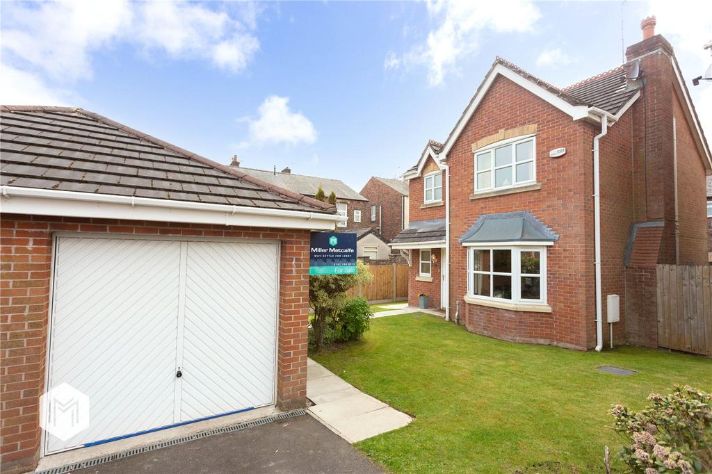 Linden Crescent, Tottington, Bury, BL8 3 bed detached house £285,000