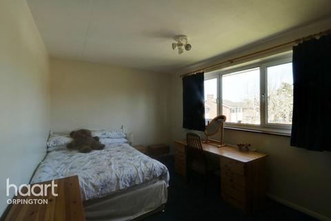 3 Mereside, Orpington, BR6 8ET