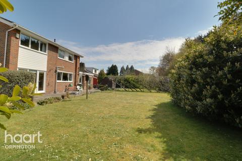 3 Mereside, Orpington, BR6 8ET