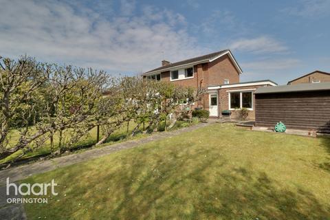 3 Mereside, Orpington, BR6 8ET