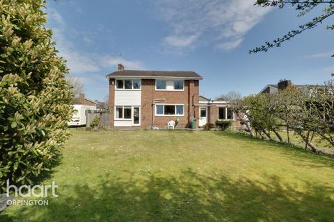 3 Mereside, Orpington, BR6 8ET