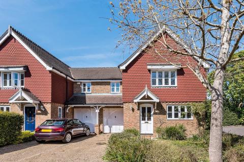 5 Coppice Place, Wormley, Godalming, GU8 5TY