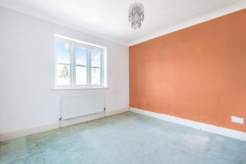 5 Coppice Place, Wormley, Godalming, GU8 5TY