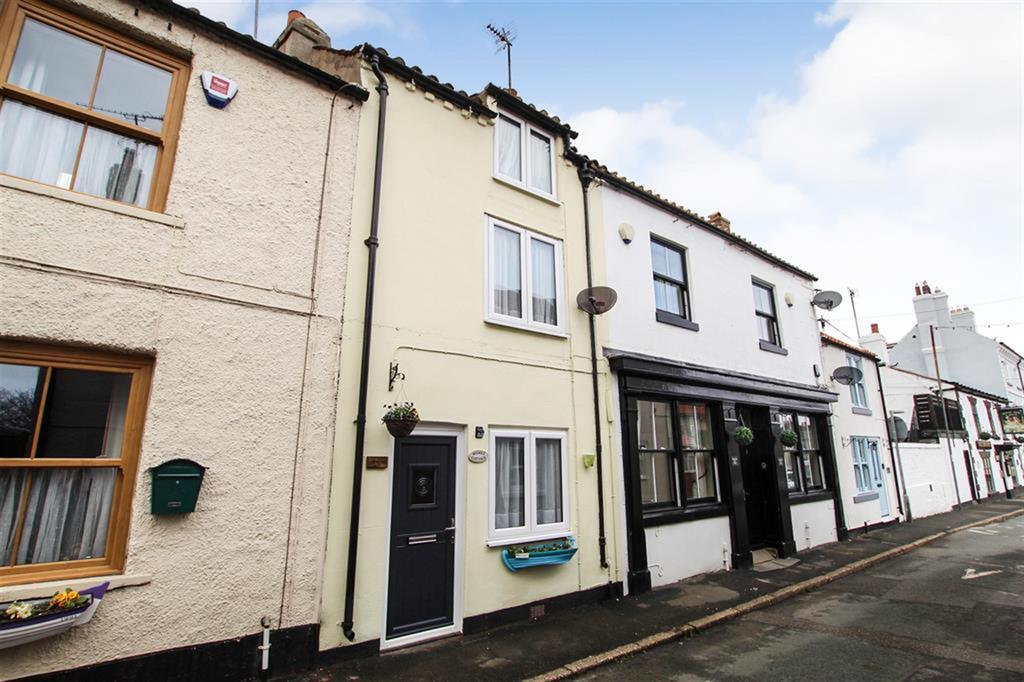 Dog & Duck Square, Flamborough, YO15 1NB 2 bed cottage £120,000
