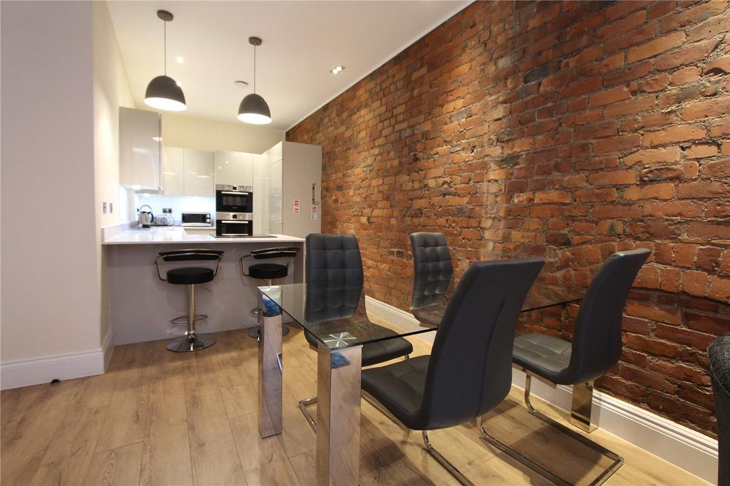 Canal Street Manchester M1 2 Bed Apartment For Sale £235000 4996