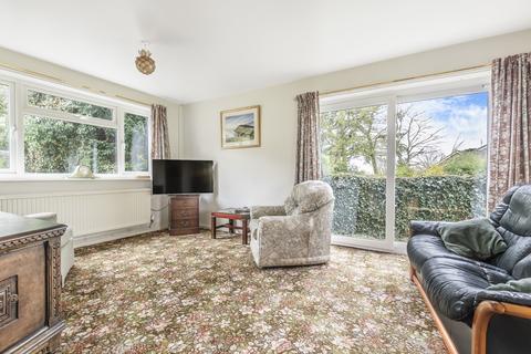 12 Close Gardens, Tetbury, GL8 8DU