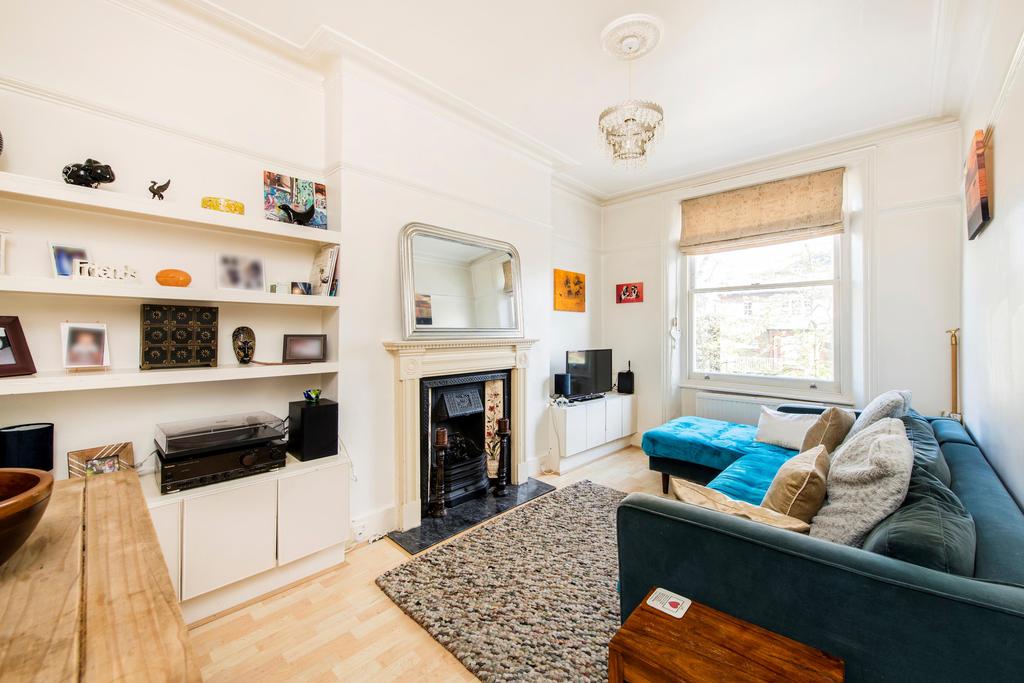 Englands Lane, London, NW3 1 bed flat £435,000