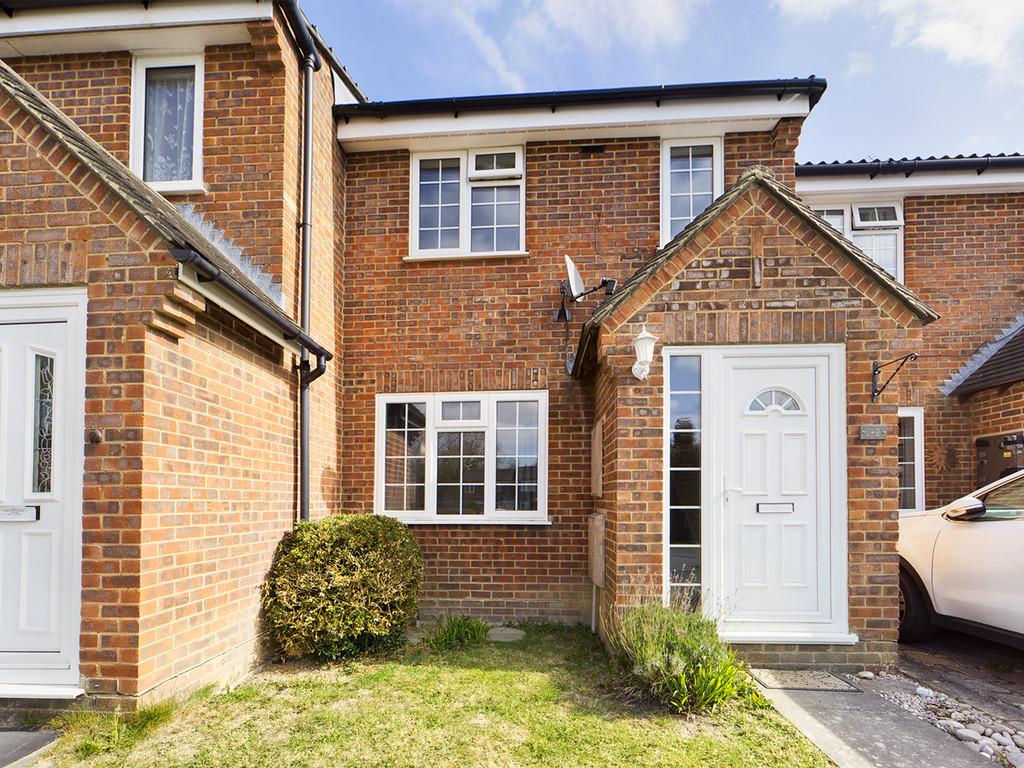 Timber Mill, Southwater 3 bed terraced house £1,350 pcm (£312 pw)