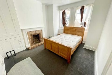 4 bedroom house to rent, Bonchurch Road, Brighton