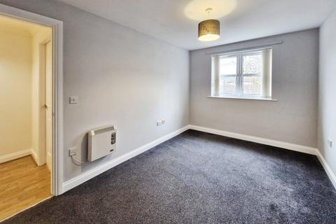 2 bedroom apartment to rent, Oaklands House, Leeds LS13