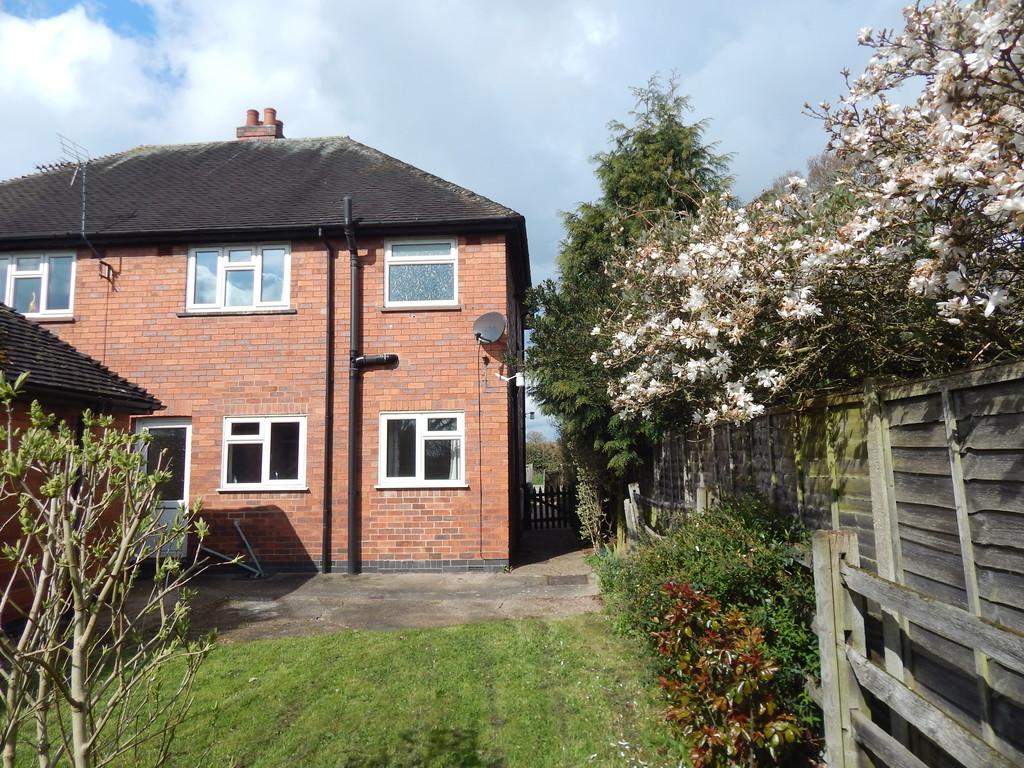 Park Farm Cottage, Main Street, Barton Under Needwood 2 bed cottage £