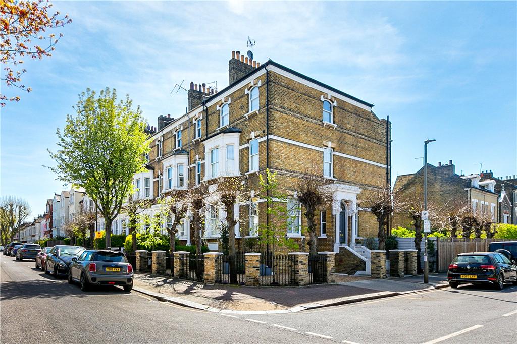 Geraldine Road, London 1 bed flat £475,000