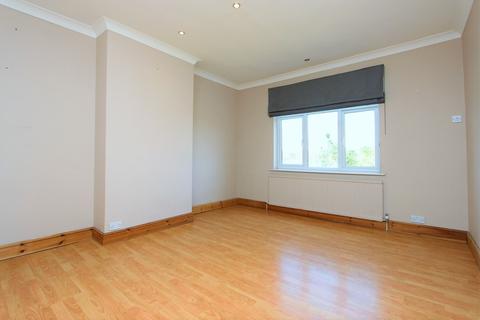 19 Garden Close, Banstead, SM7 2QB