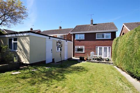 4 Leigh Lane, Bramshall, Uttoxeter, ST14 5DN