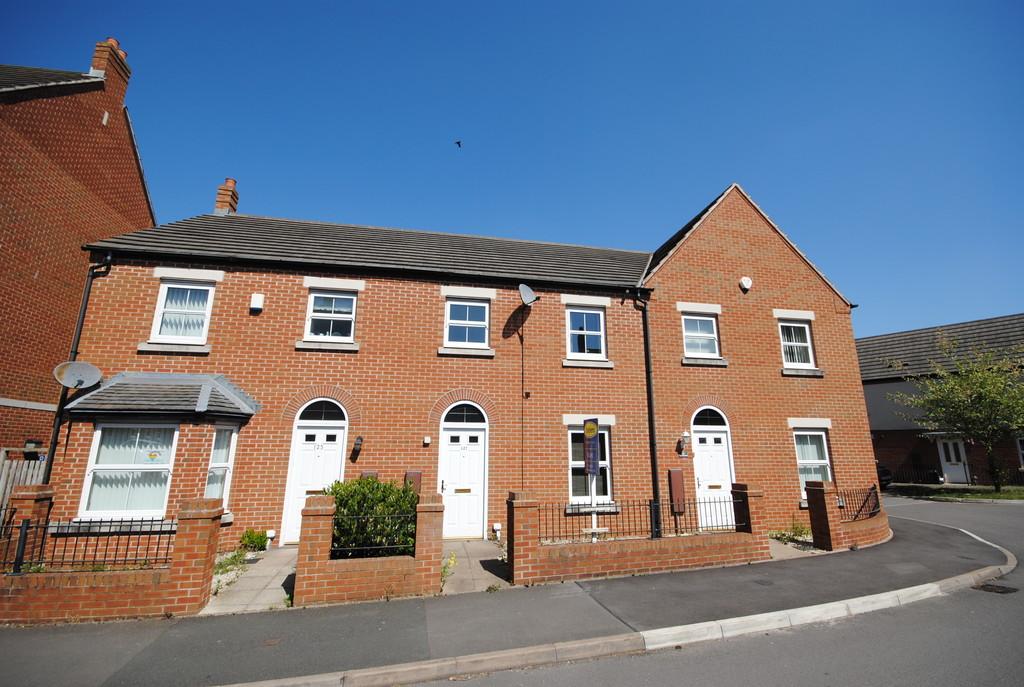 The Nettlefolds, Hadley, Telford 3 bed terraced house £715 pcm (£165 pw)