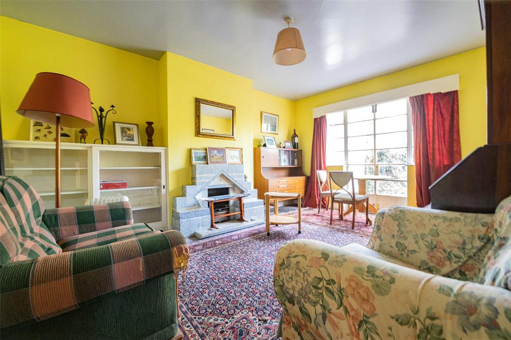 Hurst Park Avenue, Cambridge 4 bed semidetached house £700,000
