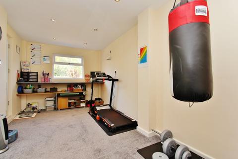 23 Arkle, Dosthill, Tamworth, B77 1NE