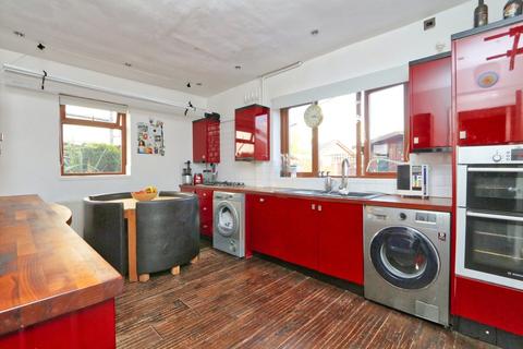 8 Arthur Avenue, Worsley, Manchester, M28 3QF