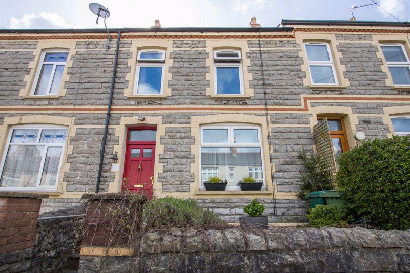 Queens Road, Penarth 2 bed terraced house £275,000