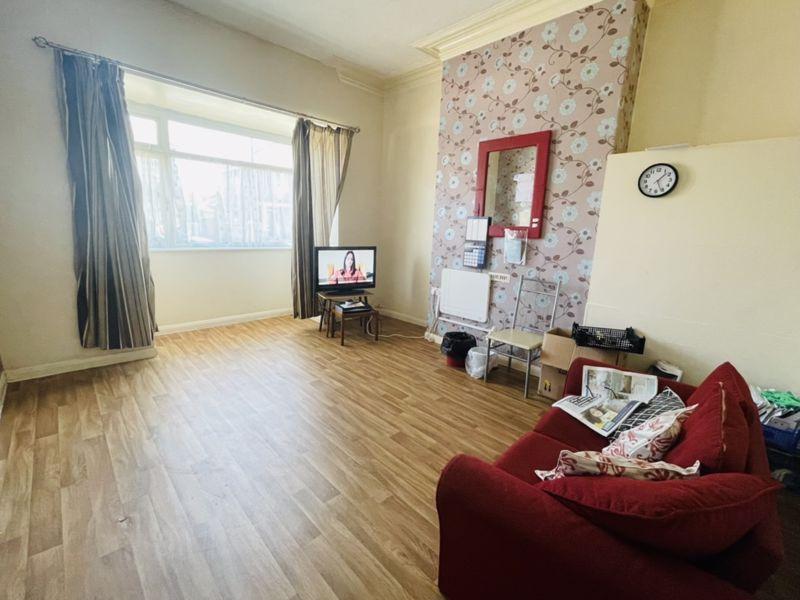 Bedroom 4 /...