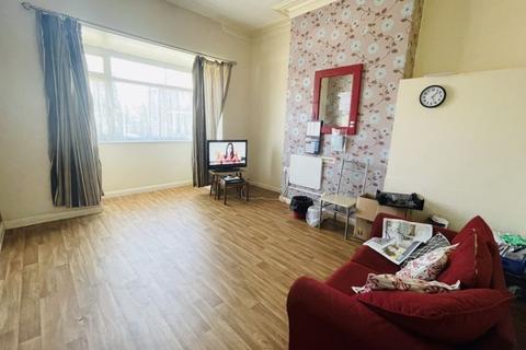 170 Park Street, Grimsby, DN32 7NS