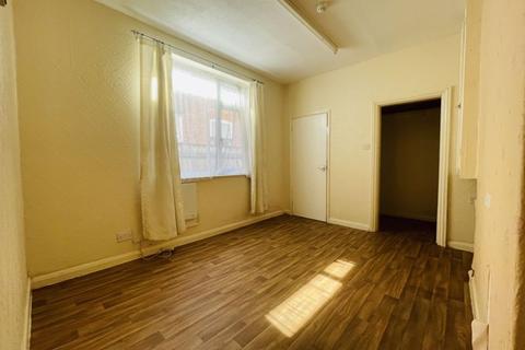 170 Park Street, Grimsby, DN32 7NS