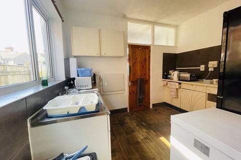 170 Park Street, Grimsby, DN32 7NS