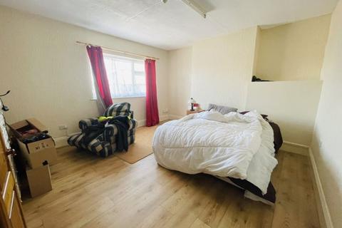 170 Park Street, Grimsby, DN32 7NS