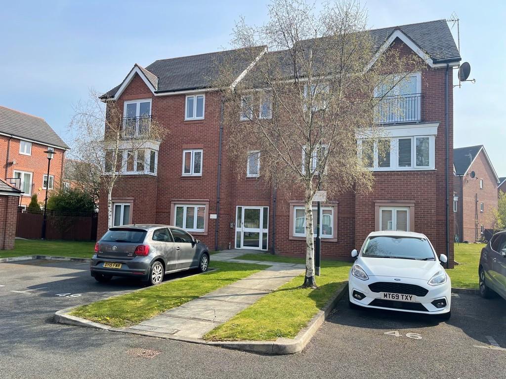 Riverbrook Road, West Timperley 2 bed apartment £825 pcm (£190 pw)