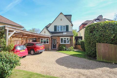 1 Brunswick Close, Thames Ditton, KT7 0EU