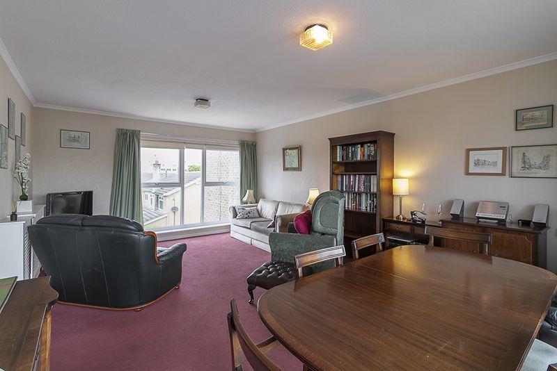 Albany Mews, Montagu Avenue, Gosforth, Newcastle Upon Tyne 2 bed apartment £220,000