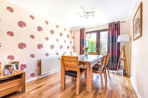 3 bedroom detached house for sale - North Grove Way, Wetherby, West Yorkshire