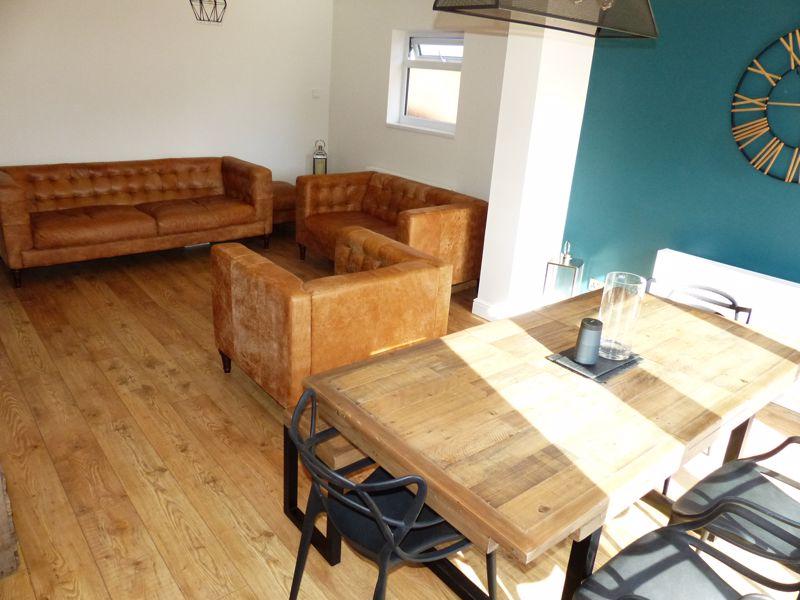 Dining lounge